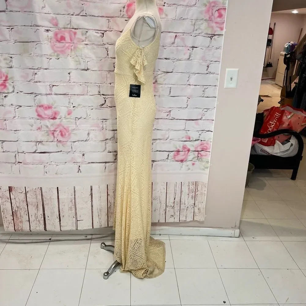 Lulu’s Declare My Love Cream Lace Cold-Shoulder Mermaid Maxi Dress